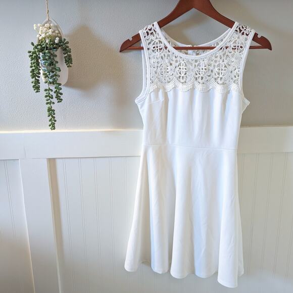 Lulus According to Love White Lace Skater Dress size XS - Picture 1 of 7
